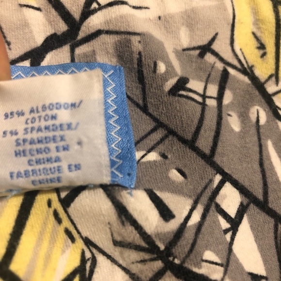 Lark Lane Leaf Print V-Neck Beaded 3/4 Sleeve Top 1X - Picture 6 of 6